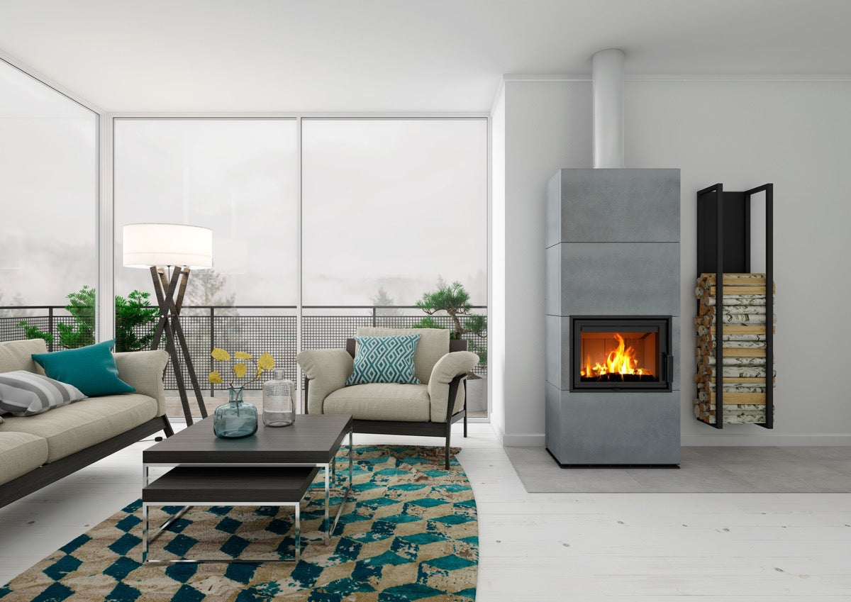 Semineu modular placat cu piatra ceramica gri, geam drept, frontal instalat intr-un living modern pe perete langa suport de lemne